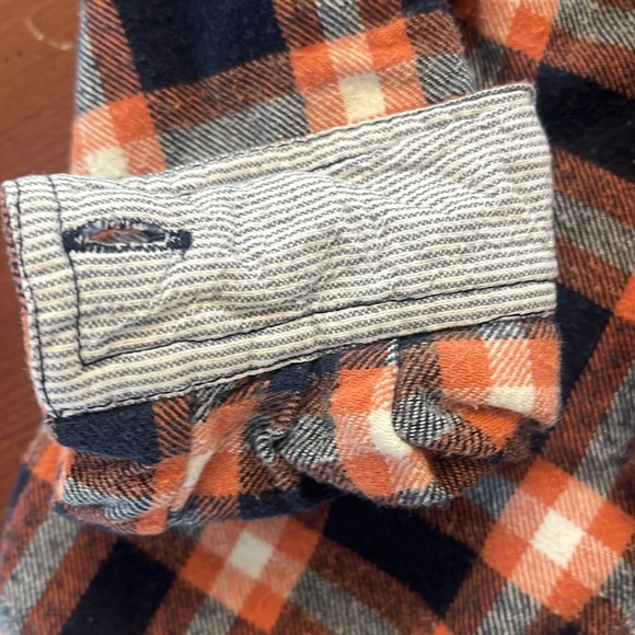 Tommy Bahama Boys plaid Flannel button-up 3T long sleeve - Picture 6 of 8